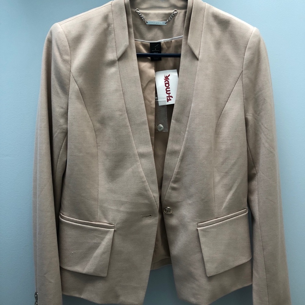 White House Black Market Tan Blazer Size 6